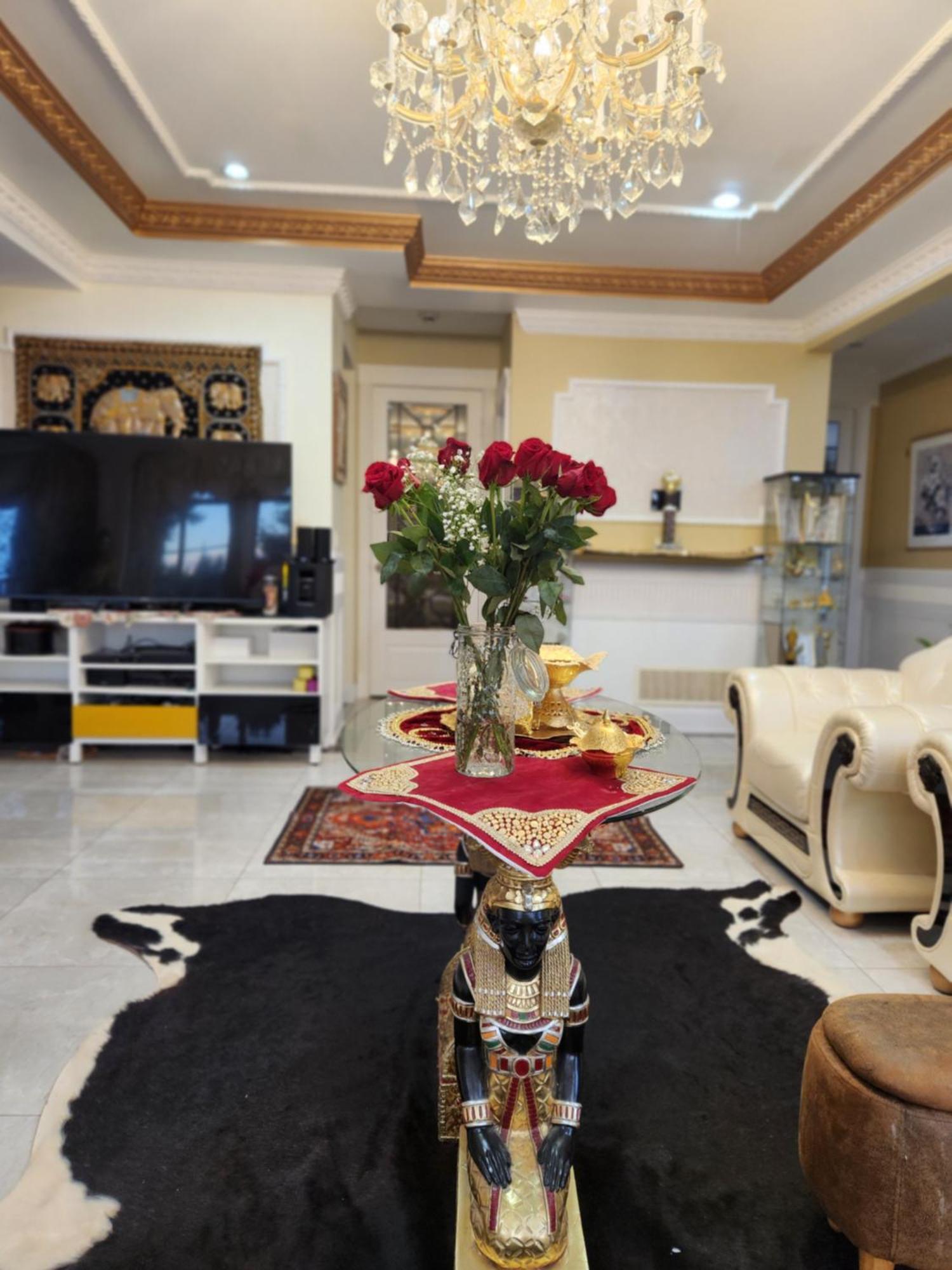 Empress Madani Palace Hotel Surrey Kültér fotó